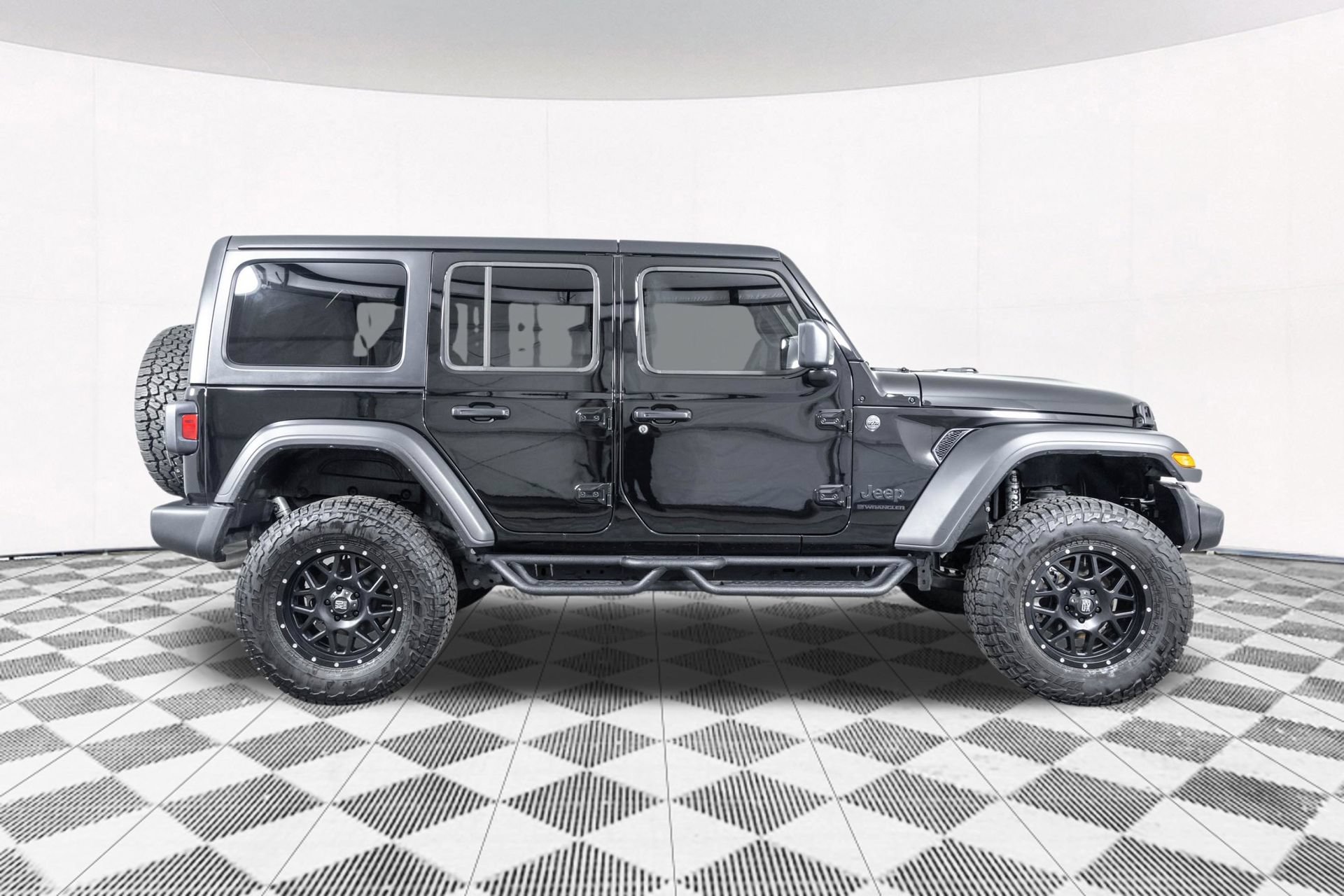 Used 2025 Jeep Wrangler Unlimited Sport AWD/4WD image 18