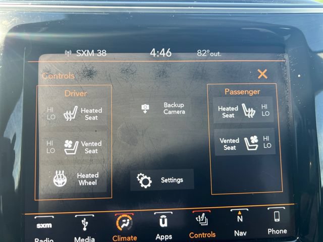 Used 2019 Jeep Cherokee Overland w/ Technology Group AWD/4WD image 24