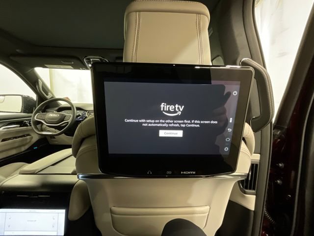 New 2026 Jeep Grand Wagoneer Summit w/ Rear Seat Video Group I AWD/4WD image 29
