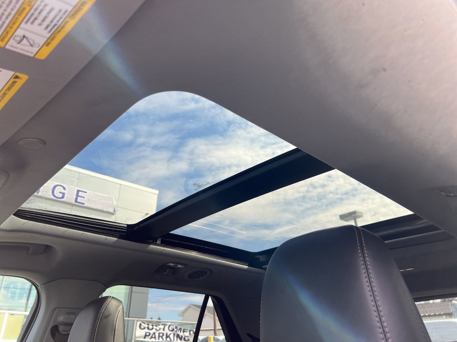 Used 2024 Ford Explorer XLT w/ Equipment Group 202A AWD/4WD image 13