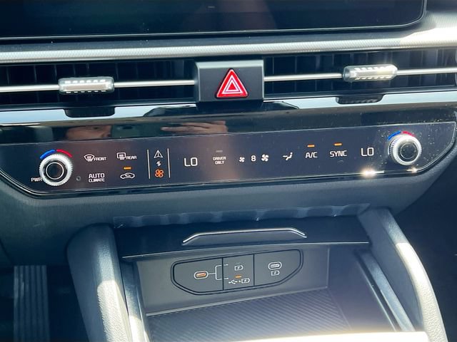 New 2026 Kia Sportage LX FWD image 15