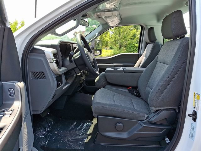 New 2025 Ford F350 XL w/ STX Appearance Package AWD/4WD image 5