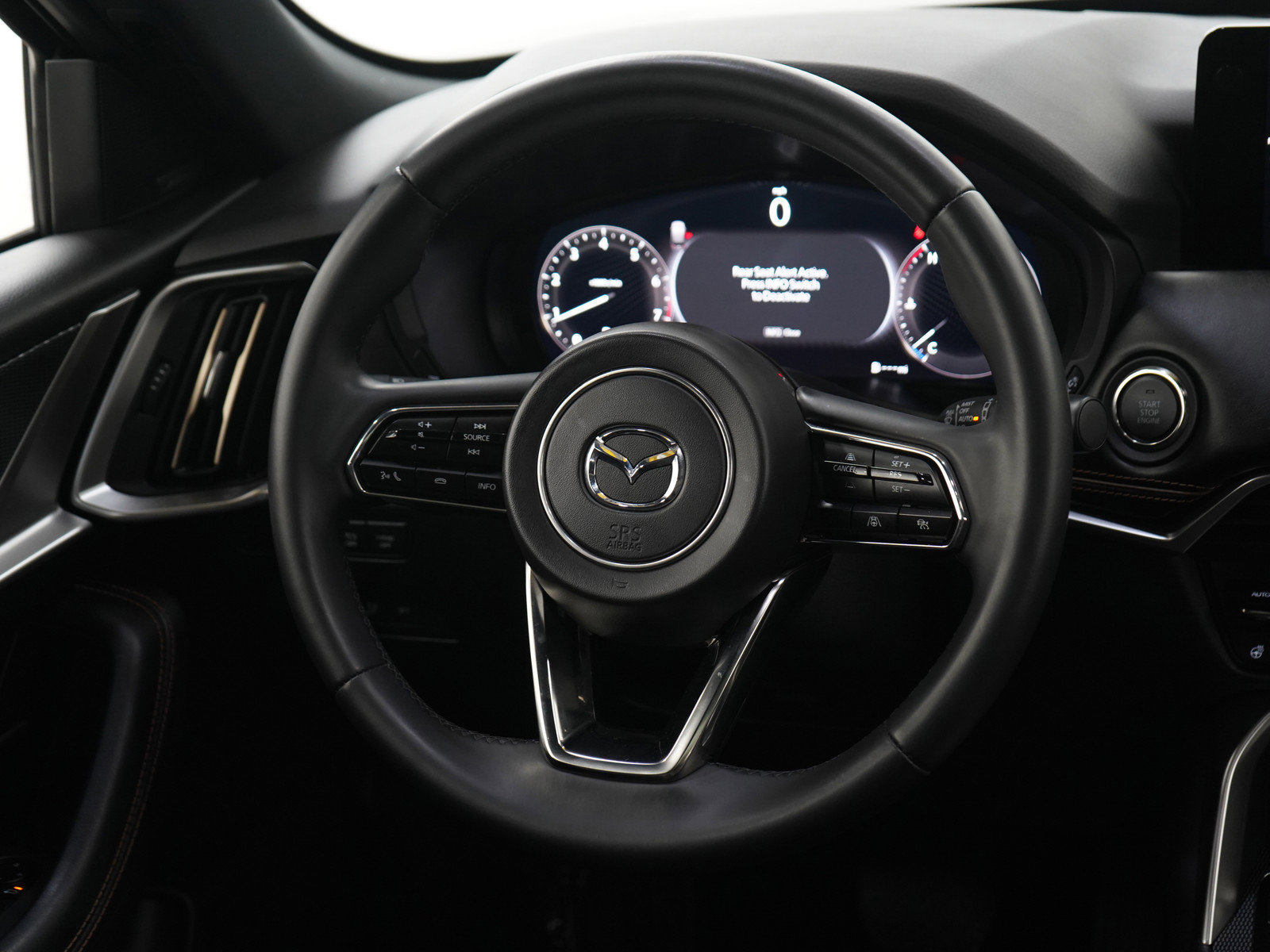 Certified 2025 MAZDA CX-70 3.3 Turbo S w/ Premium Package AWD/4WD image 14