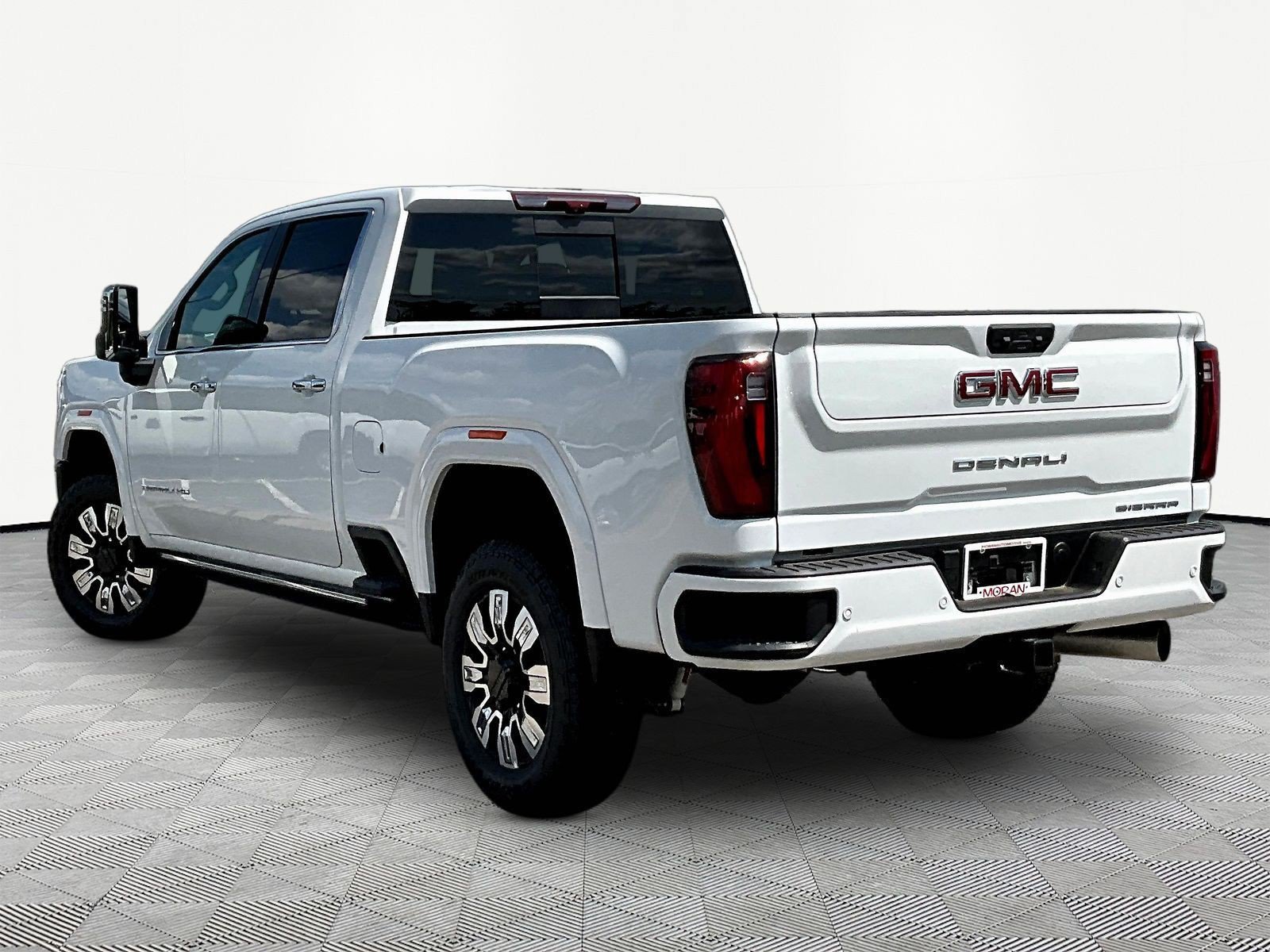 New 2026 GMC Sierra 2500 Denali w/ Denali Reserve Package AWD/4WD image 4