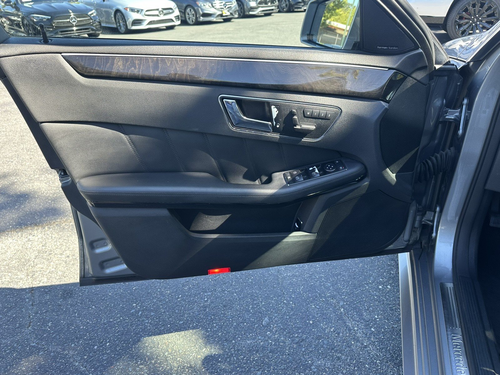 Used 2010 Mercedes-Benz E 350 Sedan image 24