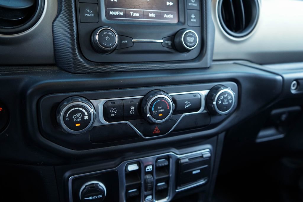 Used 2020 Jeep Wrangler Unlimited Sport S AWD/4WD image 24