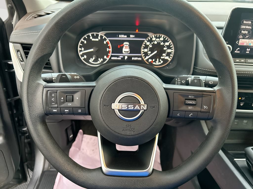 Used 2023 Nissan Rogue S AWD/4WD image 29