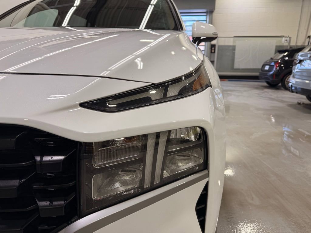 Used 2023 Hyundai Santa Fe SEL image 9