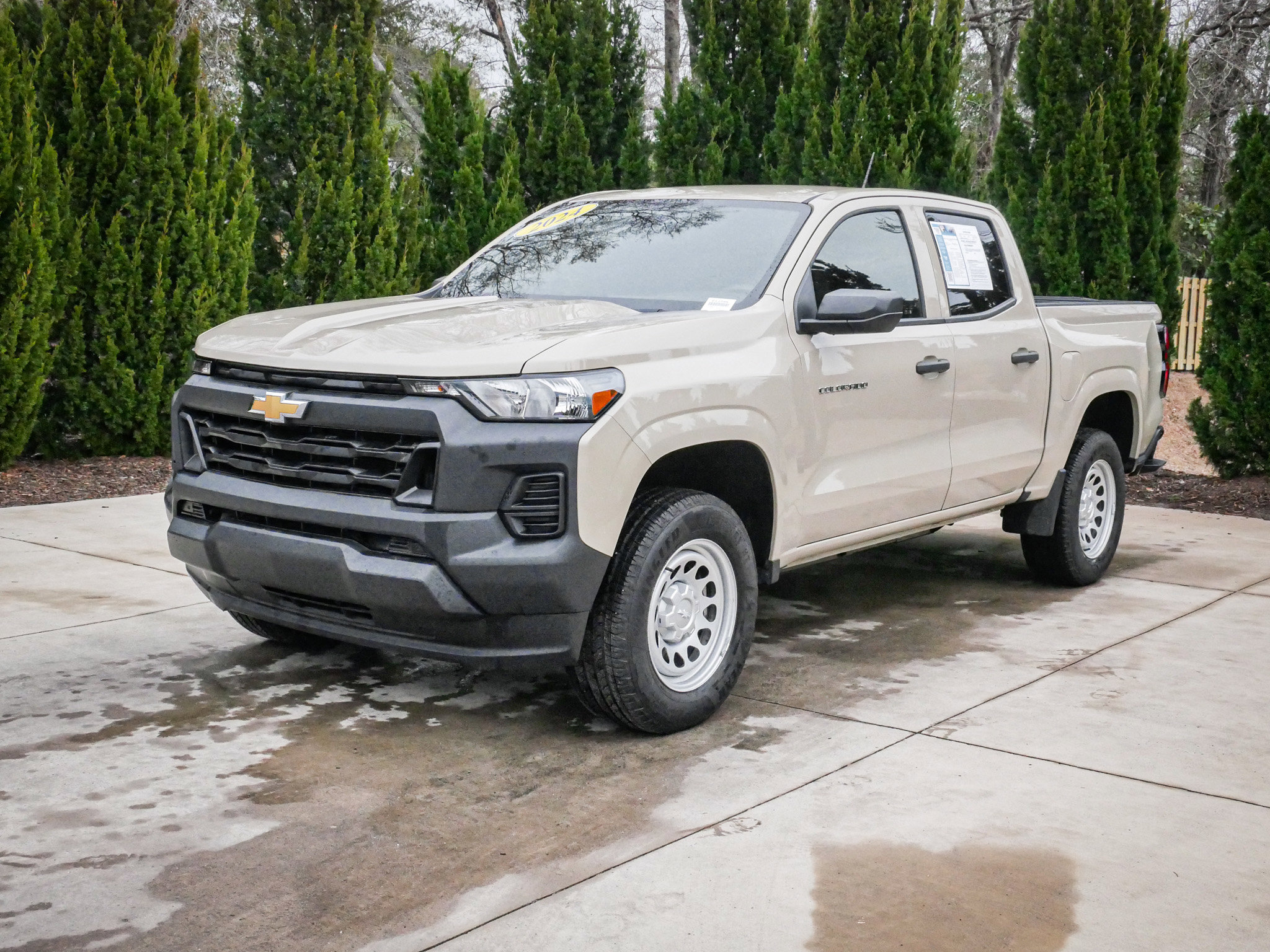 Used 2024 Chevrolet Colorado W/T RWD image 5