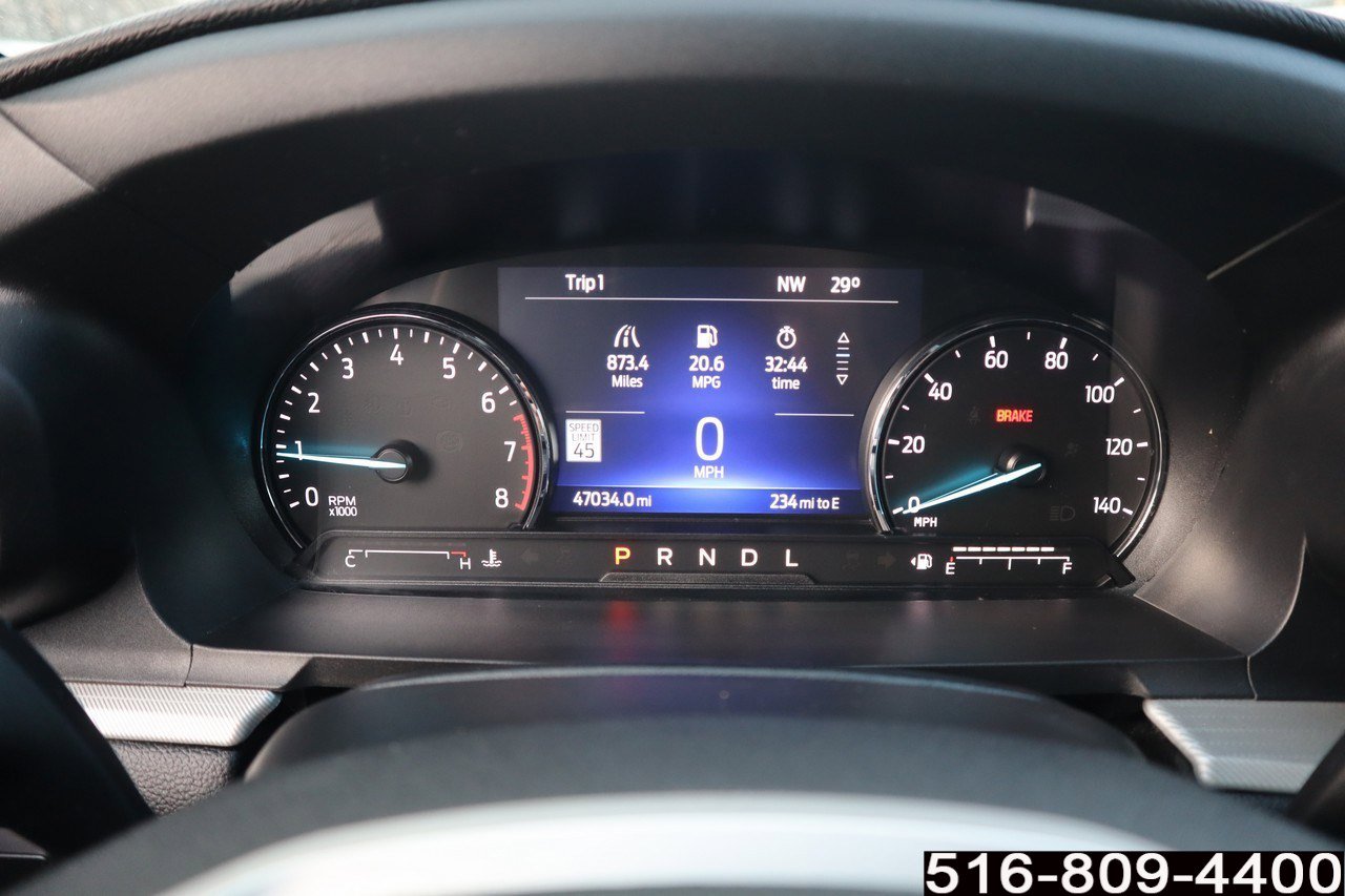 Used 2022 Ford Explorer XLT w/ Equipment Group 202A image 17