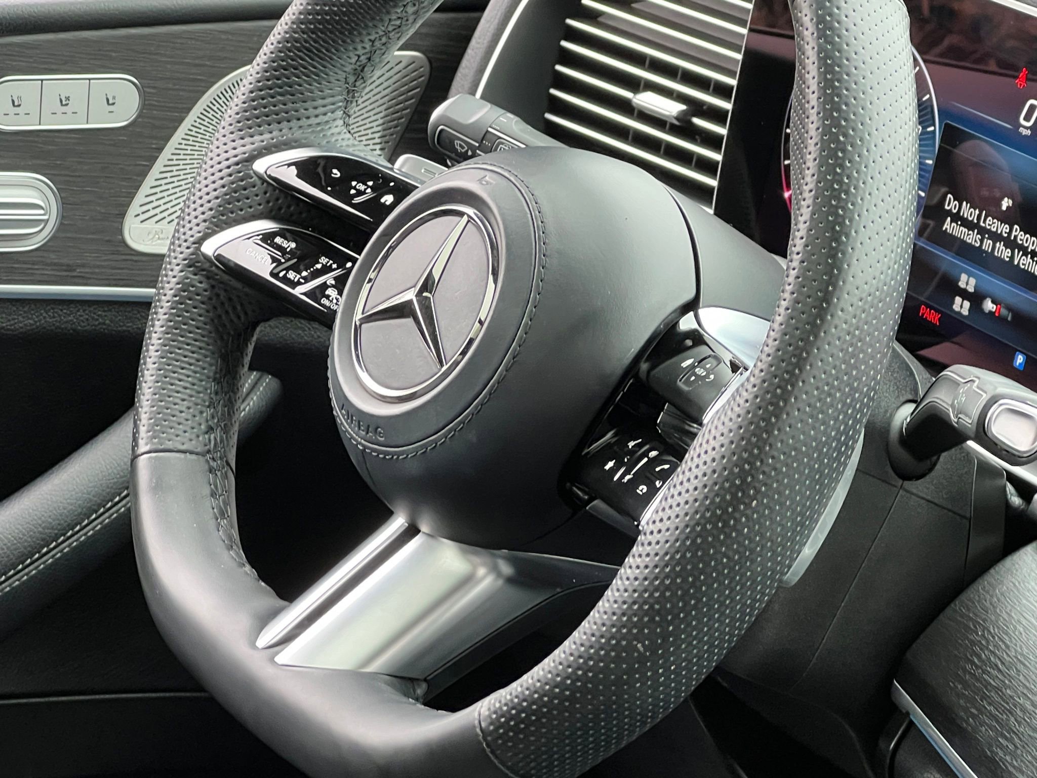 Used 2024 Mercedes-Benz GLS 450 4MATIC image 34