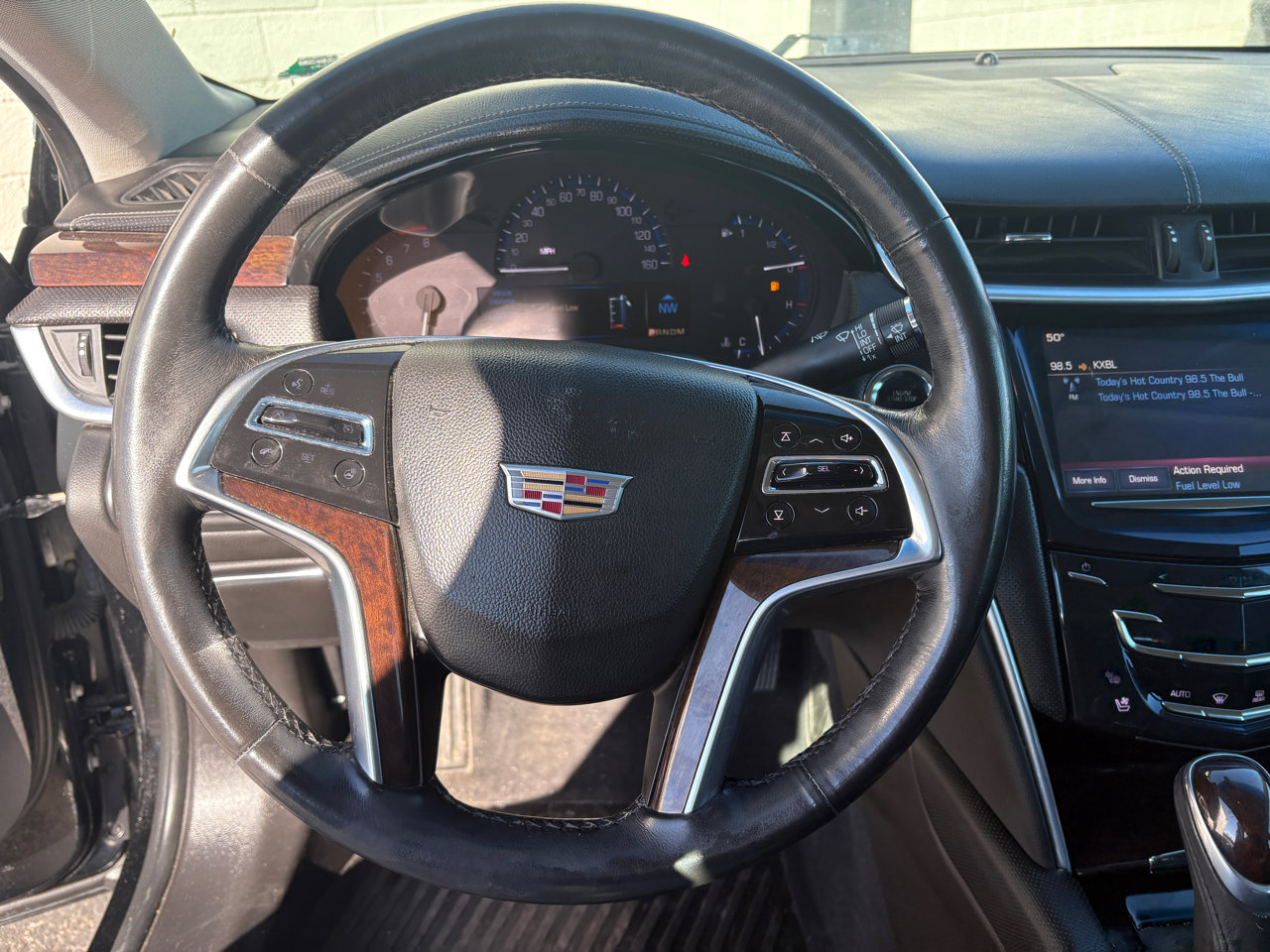 Used 2016 Cadillac XTS Luxury image 4