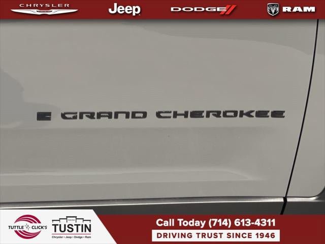 New 2027 Jeep Grand Cherokee Limited w/ Limited Altitude Package AWD/4WD image 48
