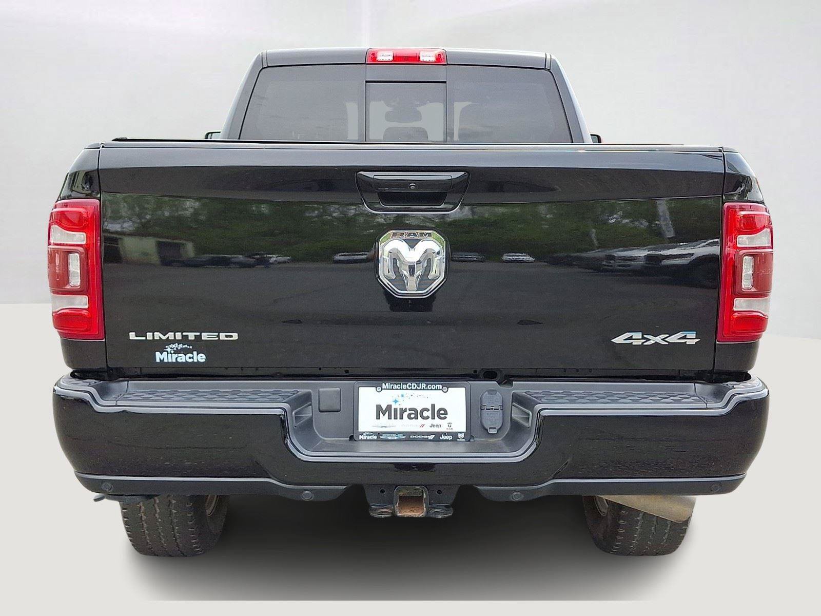 Certified 2023 RAM 2500 Limited w/ Off Road Package AWD/4WD image 6
