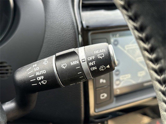 Used 2018 Jaguar F-PACE Premium image 26