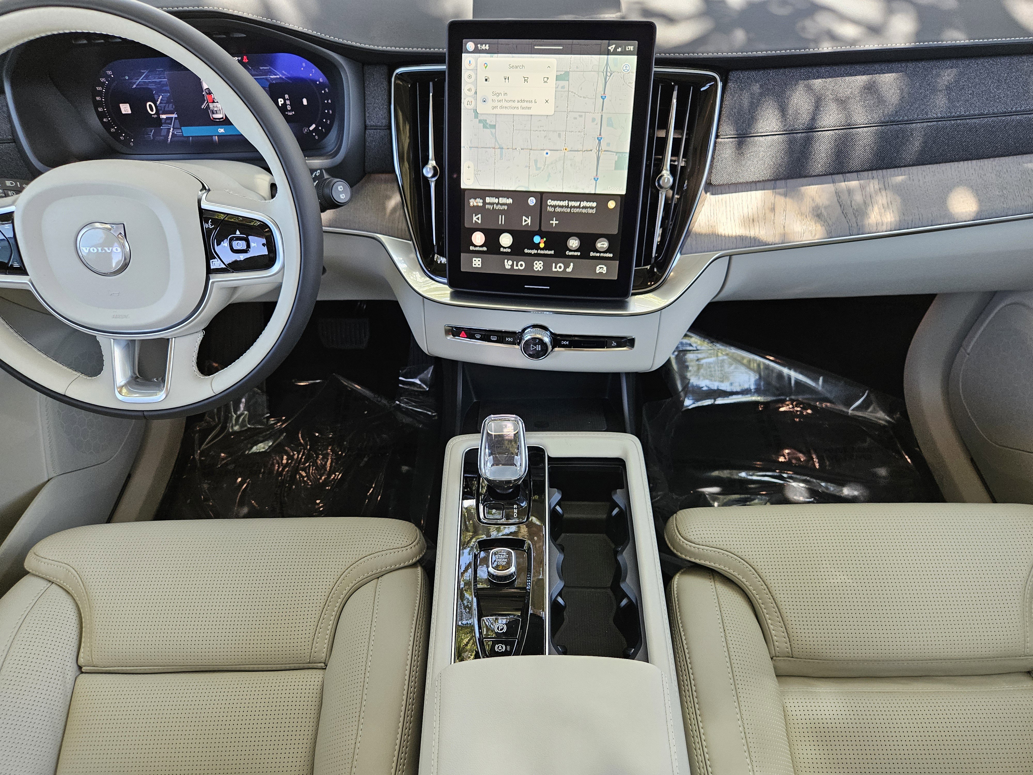 New 2026 Volvo XC90 B6 Ultra image 16