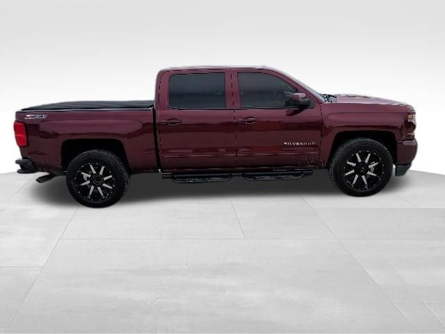 Used 2017 Chevrolet Silverado 1500 LT w/ All Star Edition AWD/4WD image 2