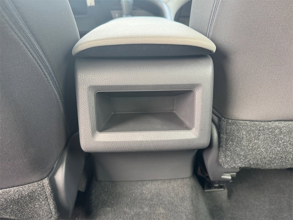 Used 2018 Toyota Camry LE image 18