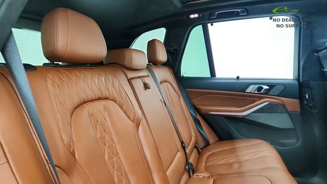 Used 2022 BMW X5 M50i w/ Executive Package AWD/4WD image 26