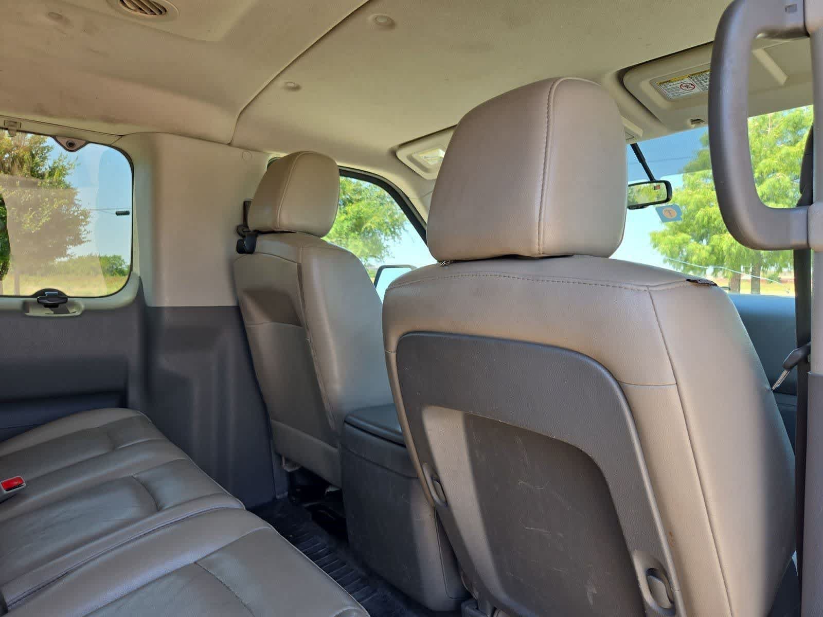 Used 2019 Nissan NV 3500 SL RWD image 17