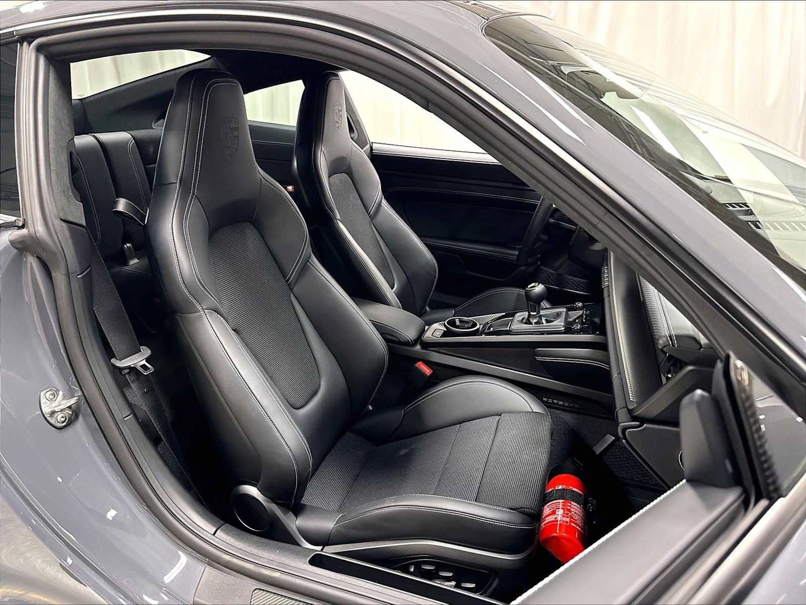 Used 2026 Porsche 911 GT3 RWD image 30