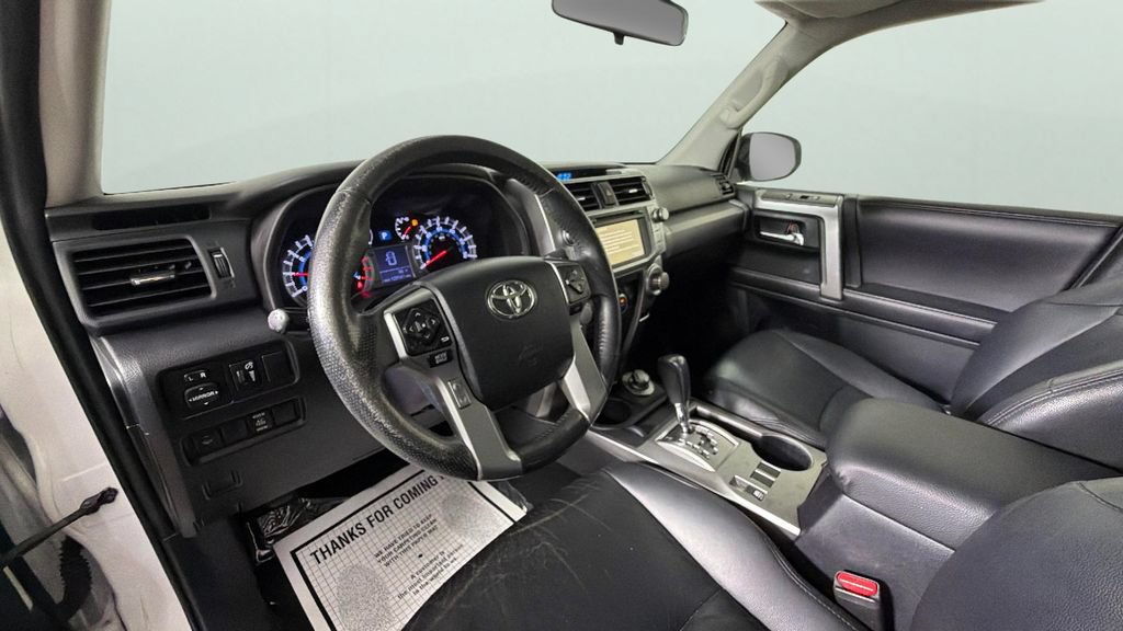 Used 2015 Toyota 4Runner SR5 AWD/4WD image 18