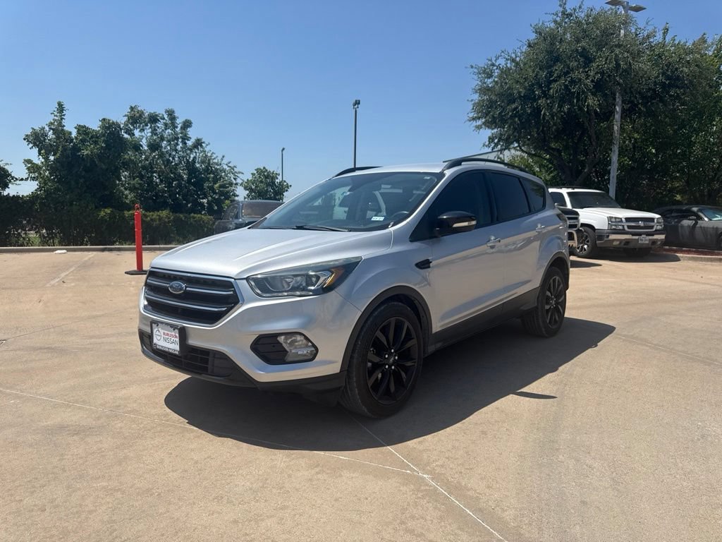 Used 2017 Ford Escape Titanium FWD image 1