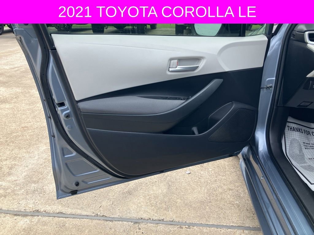 Used 2021 Toyota Corolla LE image 21