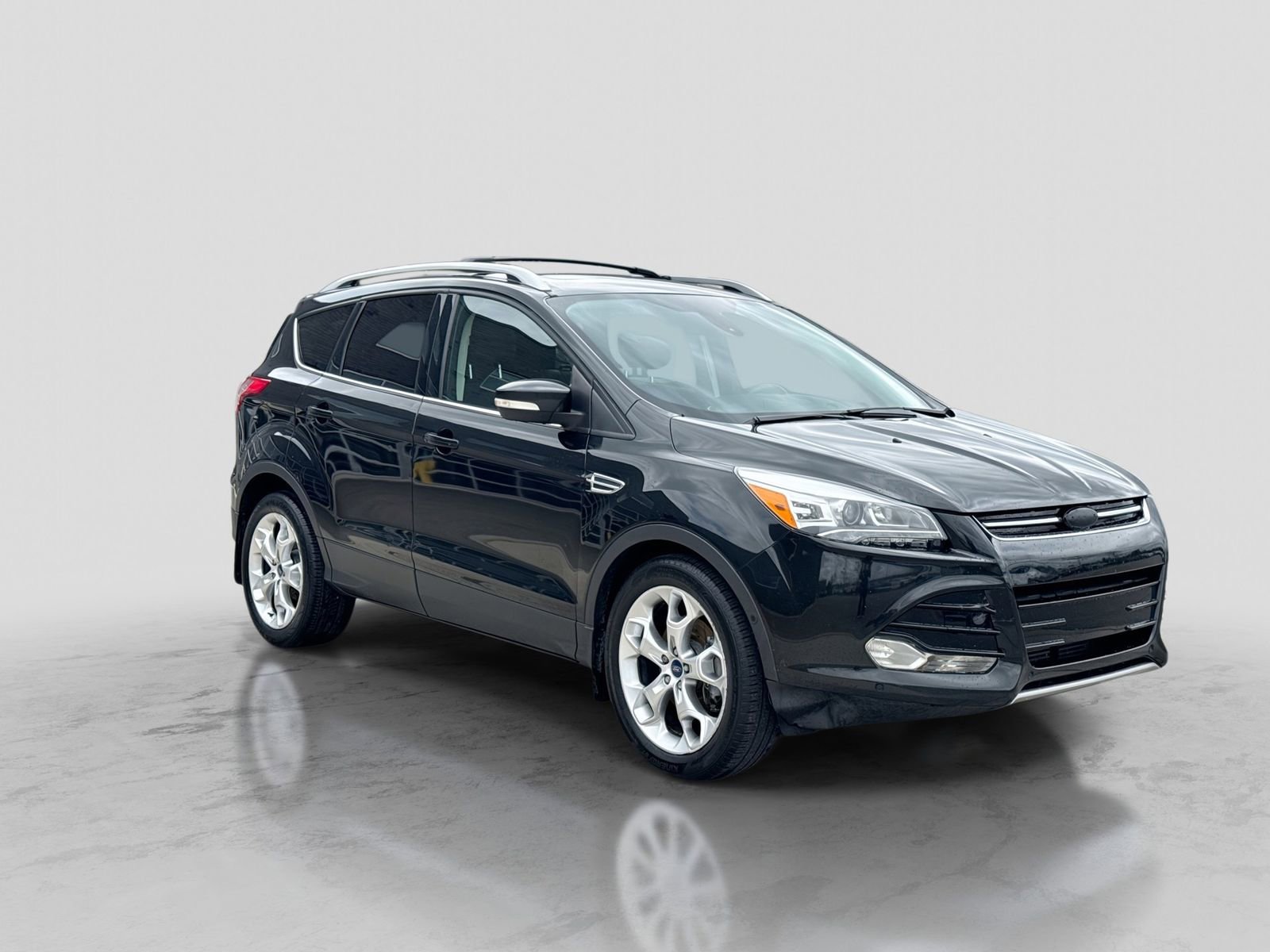 Used 2014 Ford Escape Titanium w/ Equipment Group 401A AWD/4WD image 10