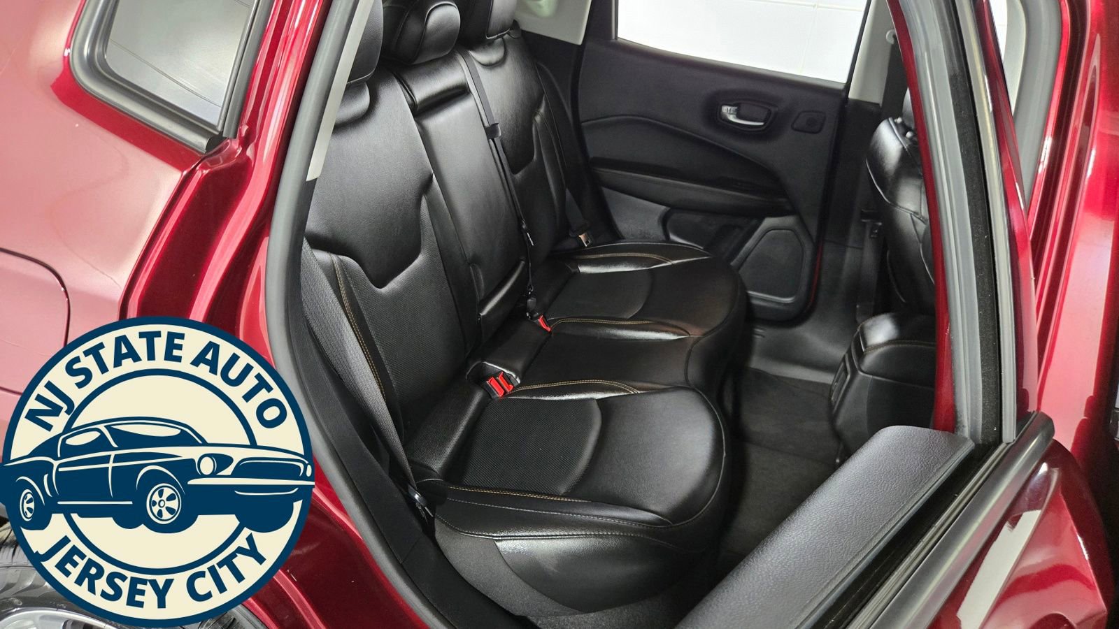 Used 2021 Jeep Compass Limited w/ Sun and Sound Group image 34