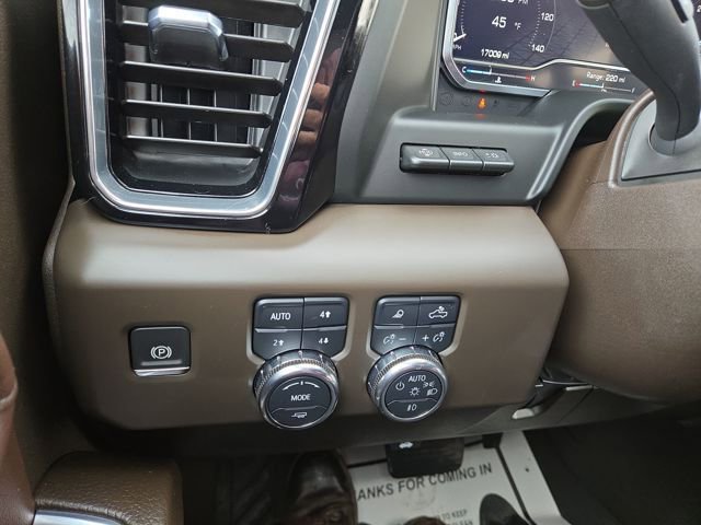 Used 2024 GMC Sierra 2500 Denali w/ Denali Reserve Package image 21