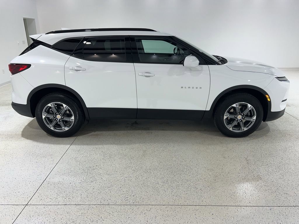 Used 2024 Chevrolet Blazer LT w/ Convenience Package image 6