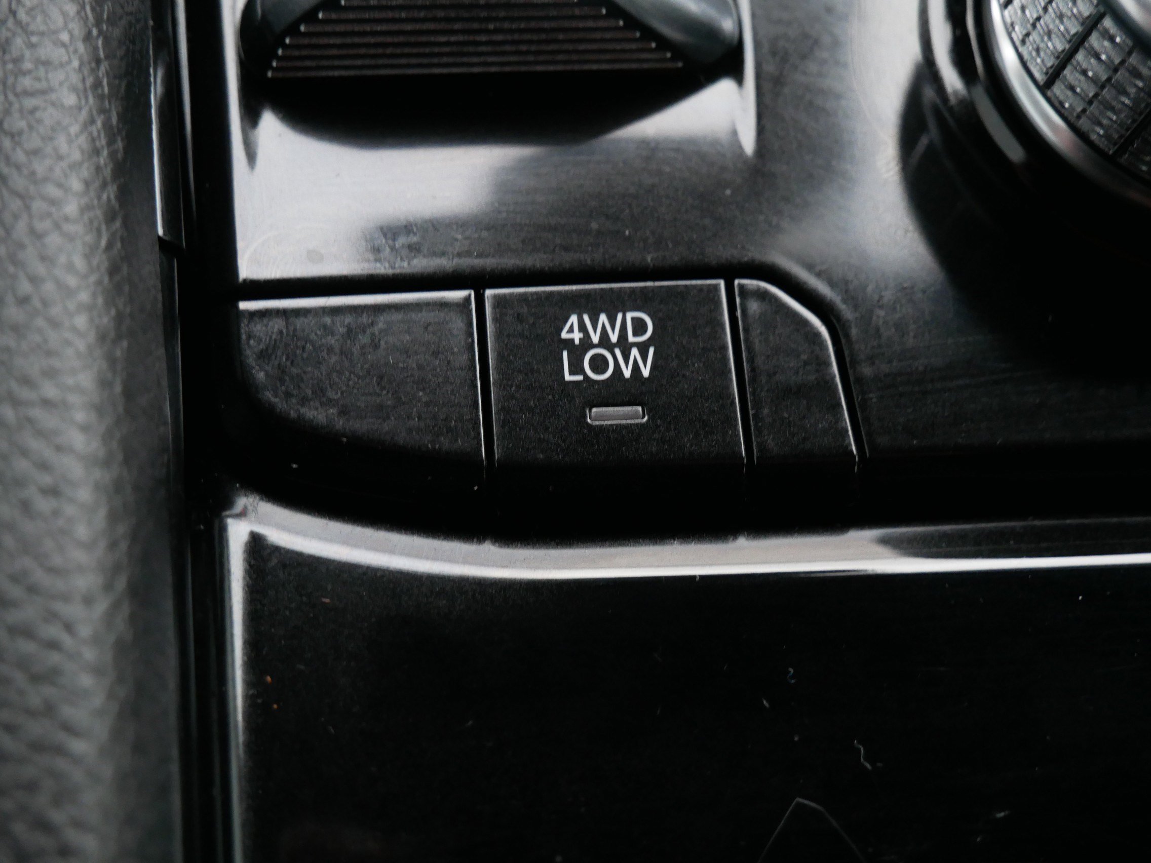 Used 2022 Jeep Grand Cherokee Overland w/ Luxury Tech Group IV image 31