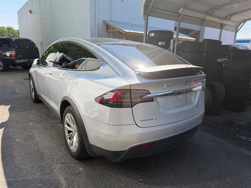 Used 2016 Tesla Model X 90D AWD/4WD image 6