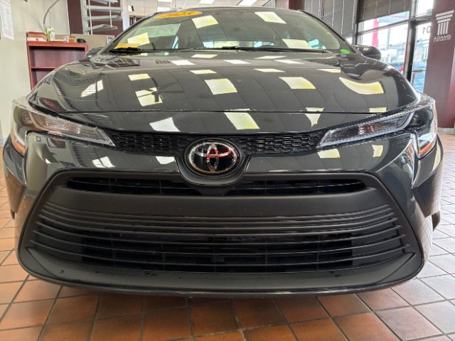 Used 2025 Toyota Corolla LE image 4