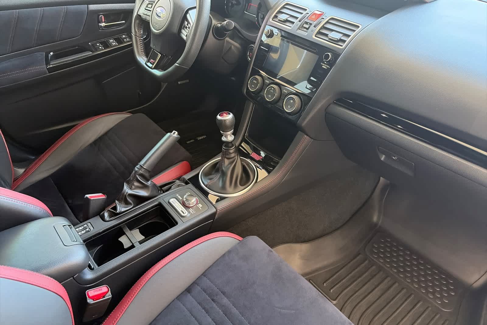 Used 2018 Subaru WRX STI Limited w/ Popular Package #1 AWD/4WD image 15
