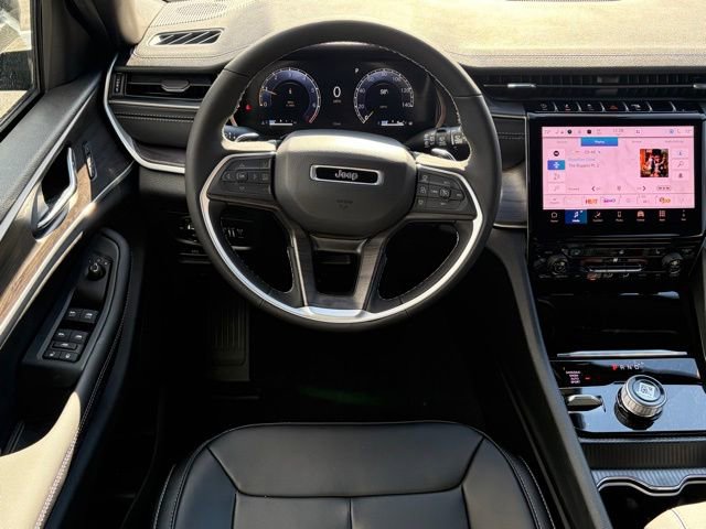 New 2025 Jeep Grand Cherokee L Limited image 40