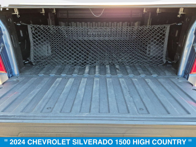 Used 2024 Chevrolet Silverado 1500 High Country w/ High Country Premium Package AWD/4WD image 32