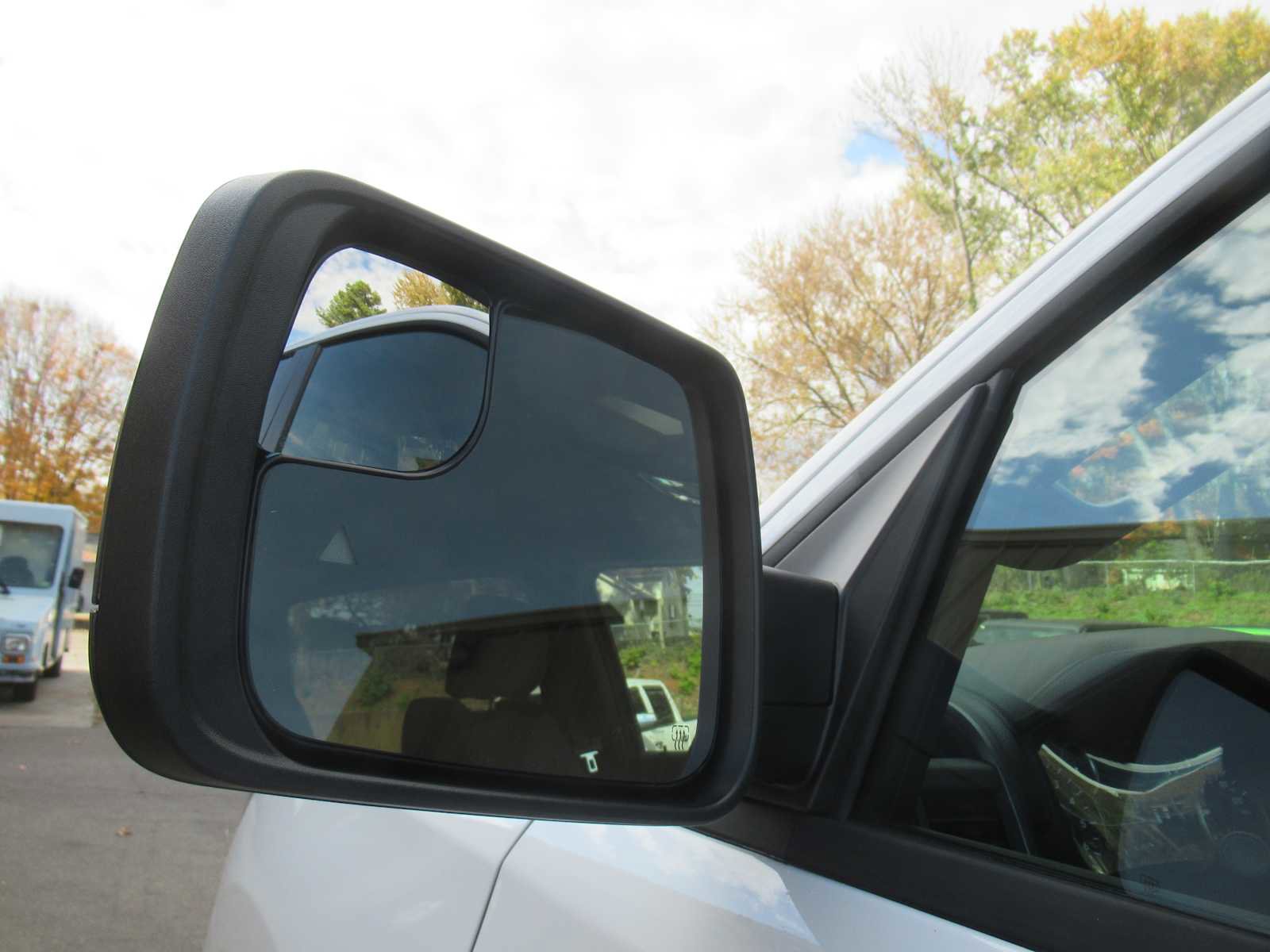 New 2026 RAM 1500 Express image 17