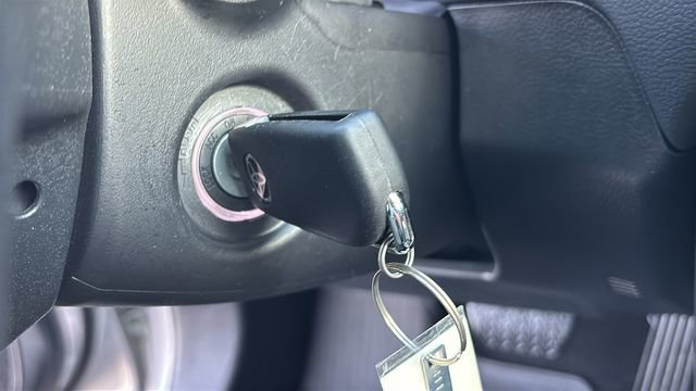 Used 2025 Toyota RAV4 LE AWD/4WD image 14