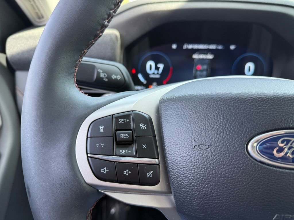 Used 2025 Ford Explorer Active image 20