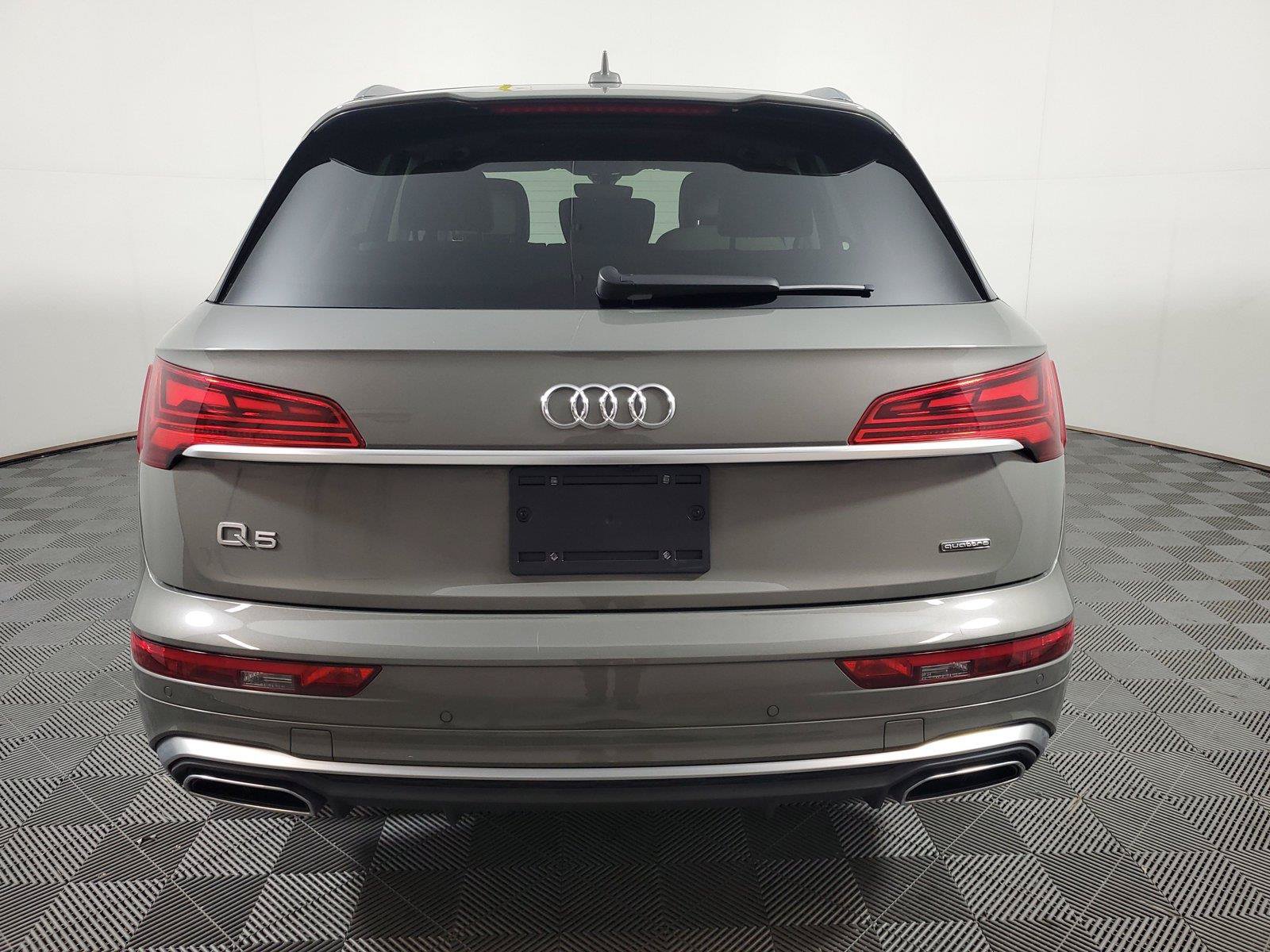 Used 2024 Audi Q5 2.0T Premium AWD/4WD image 5