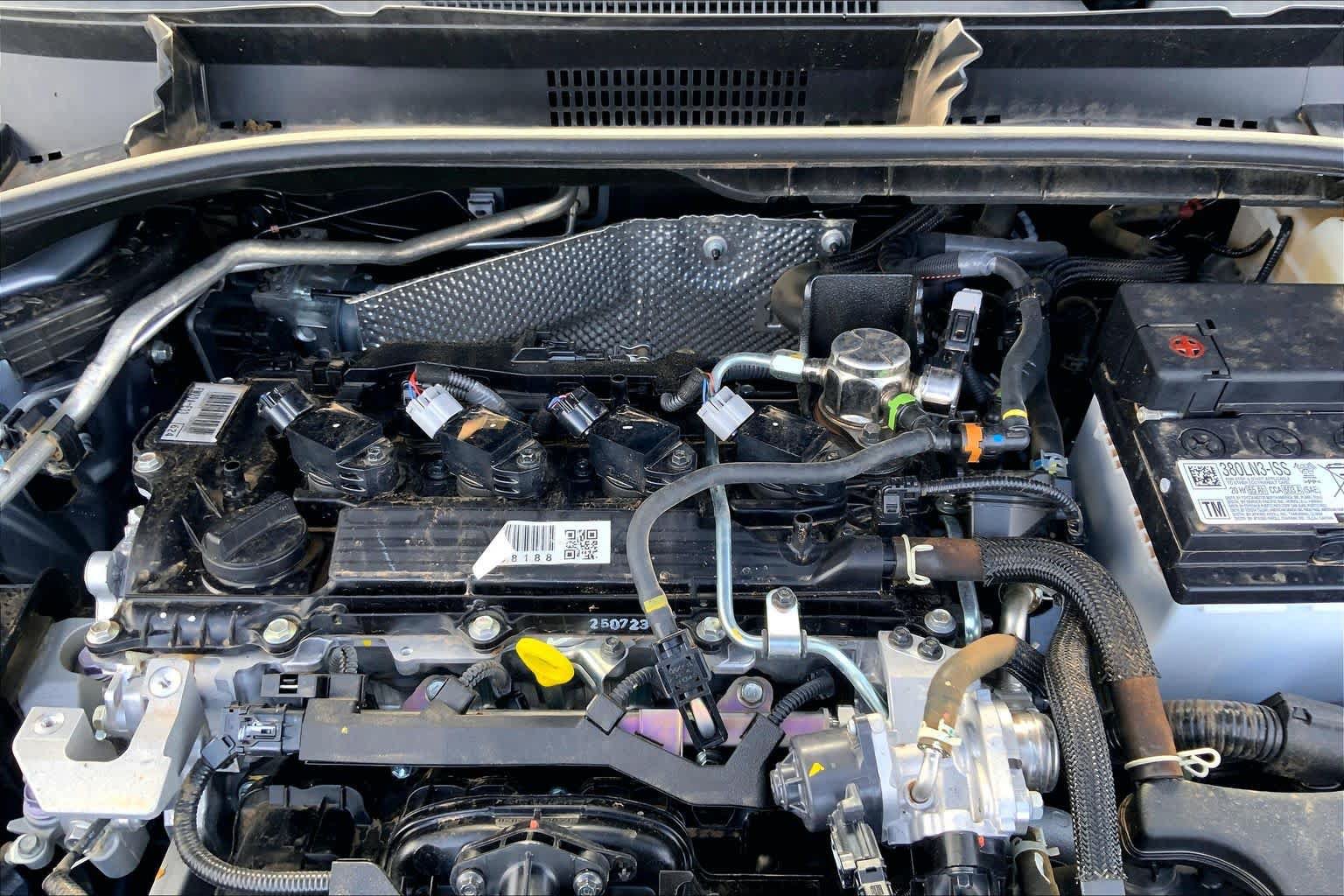Used 2023 Toyota Corolla Cross LE FWD image 32