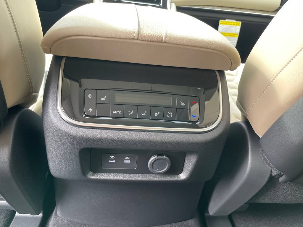 New 2026 Nissan Armada Platinum AWD/4WD image 26