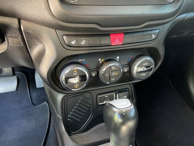 Used 2016 Jeep Renegade Limited FWD image 30