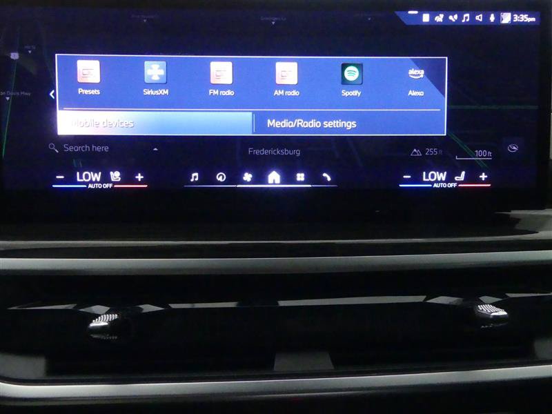 Used 2024 BMW X7 xDrive40i w/ Climate Comfort Package AWD/4WD image 12