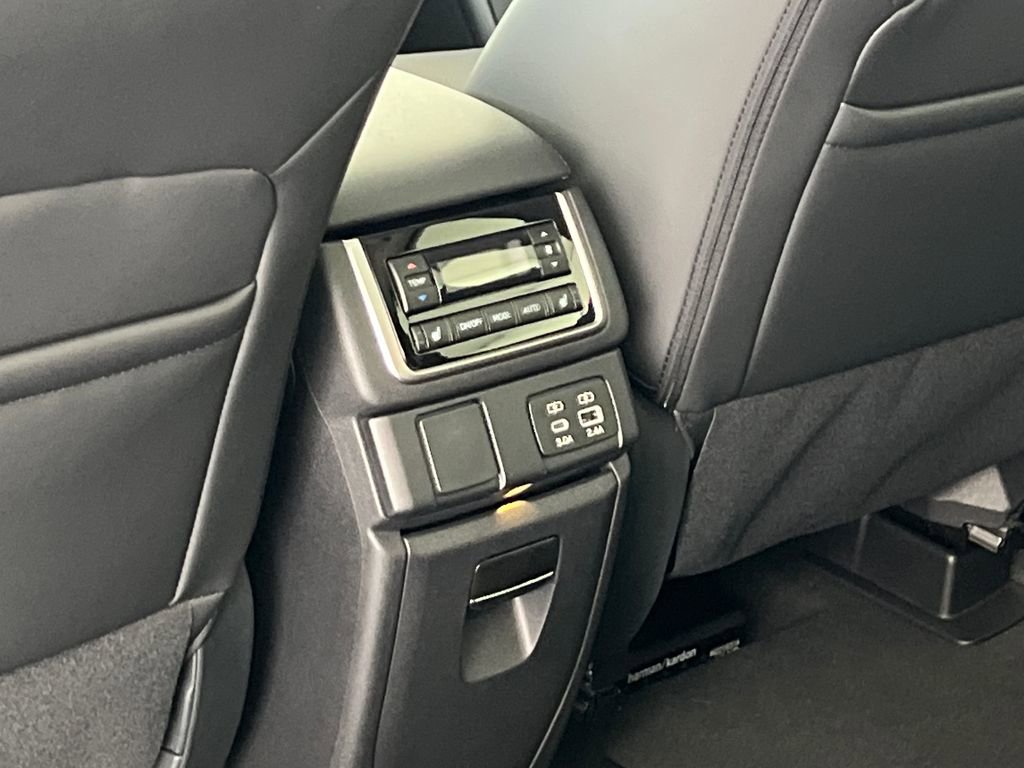 New 2026 Subaru Ascent Limited AWD/4WD image 37