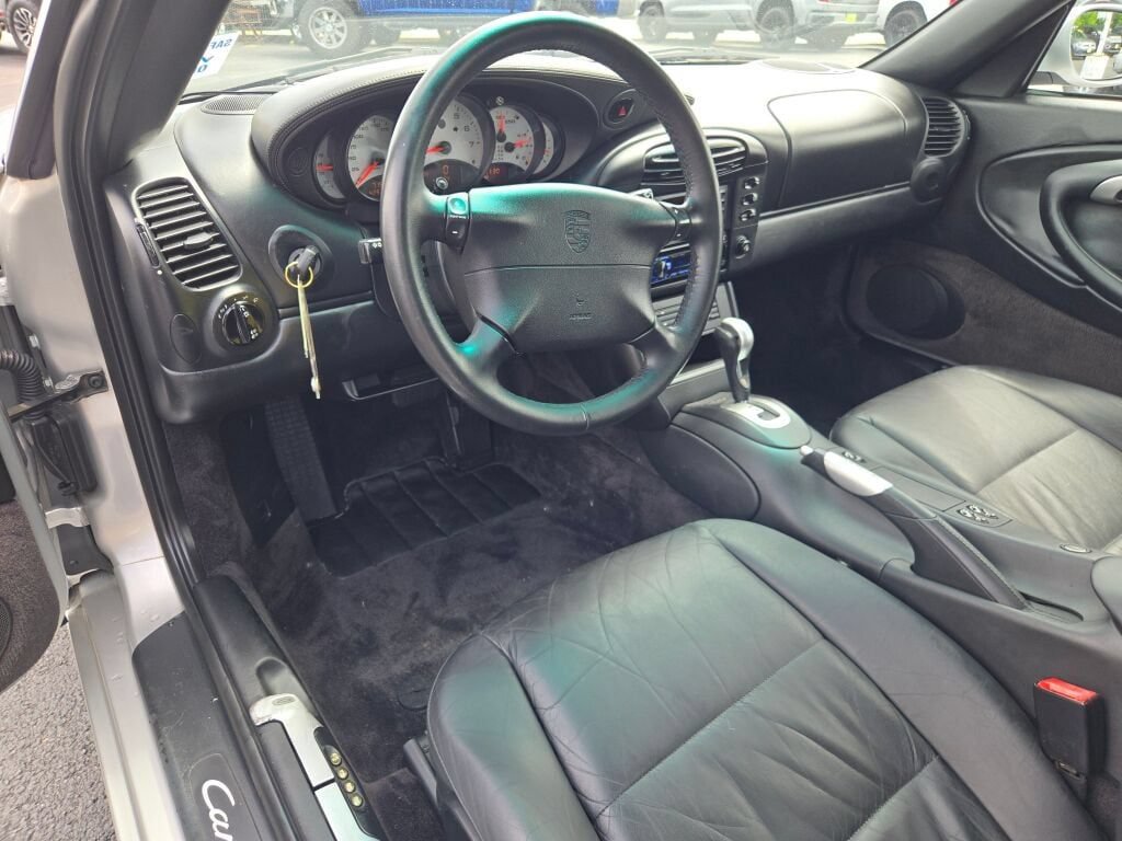 Used 2000 Porsche 911 Carrera 4 AWD/4WD image 24