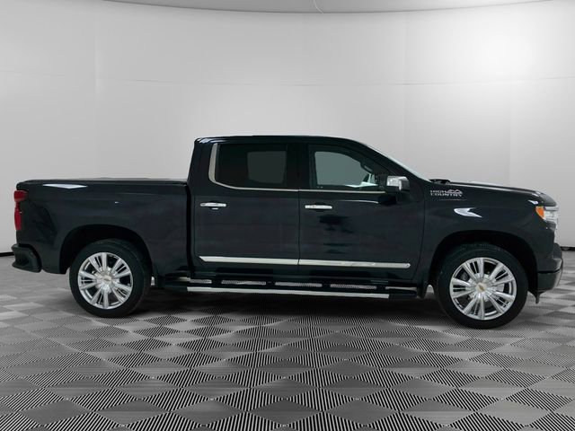 Certified 2023 Chevrolet Silverado 1500 High Country w/ High Country Premium Package AWD/4WD image 2