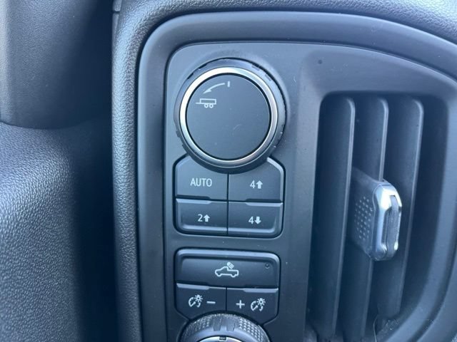 Used 2022 Chevrolet Silverado 1500 Custom Trail Boss w/ LPO, Dark Essentials Package AWD/4WD image 15